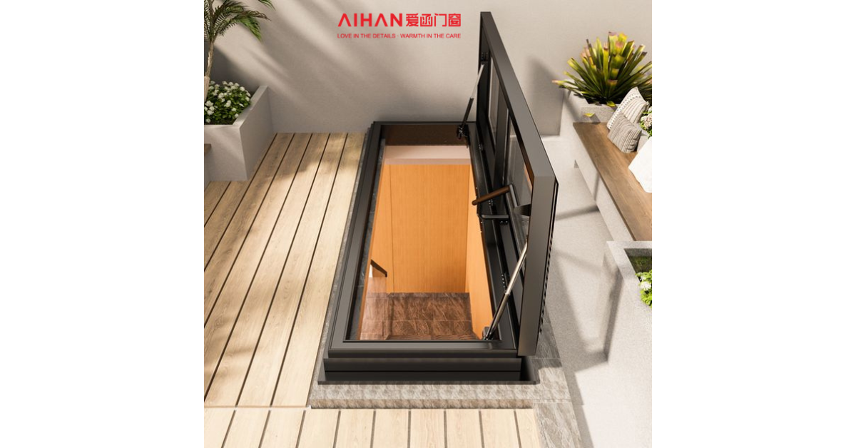 aluminum sliding screen door exterior