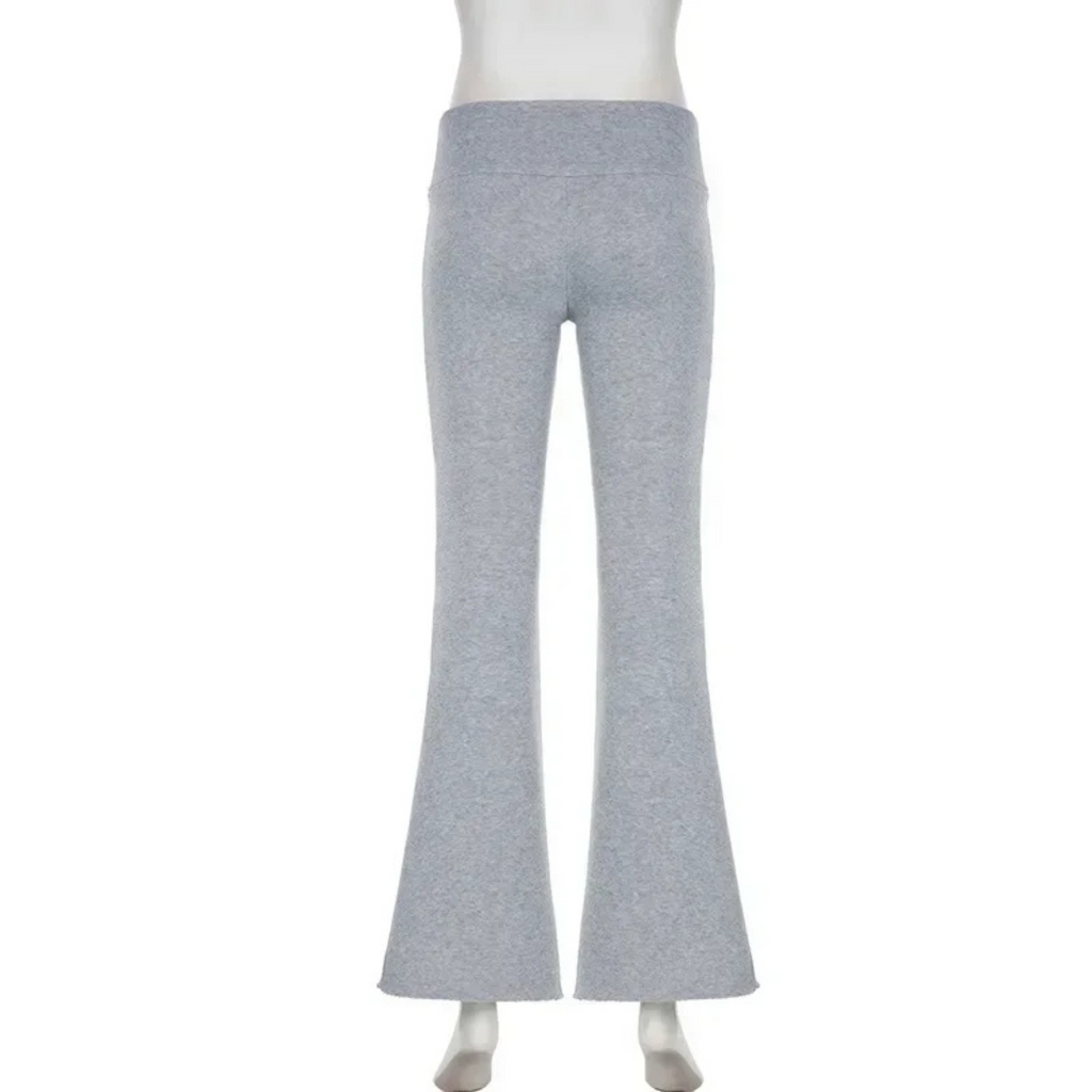 The Y2K Flare Pants Everyone's Talking About - Omnibaya