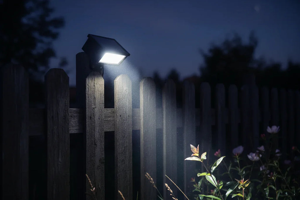 Solar Powered Outdoor Garden Lights (Waterproof): Efficient and Elegant Landscape Lighting - Omnibaya